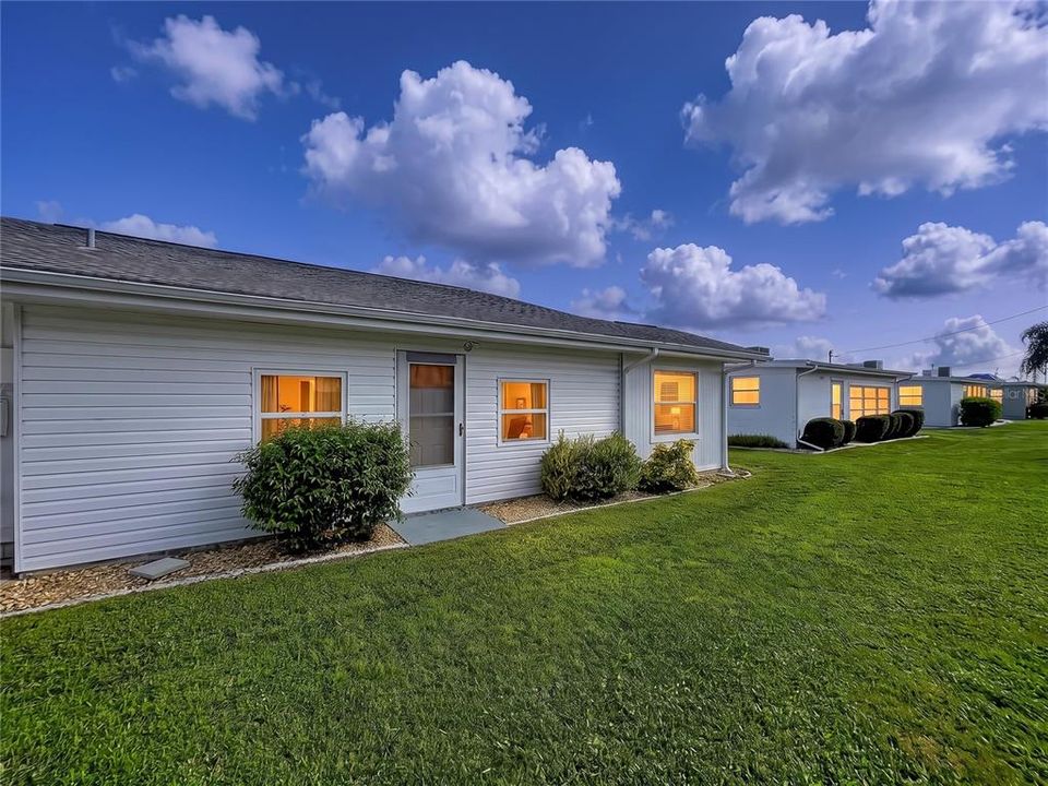 For Sale: $255,000 (2 beds, 2 baths, 1384 Square Feet)