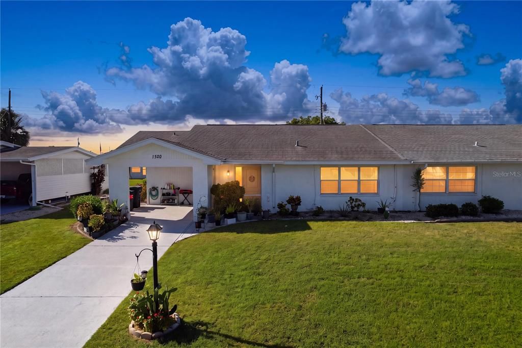 For Sale: $255,000 (2 beds, 2 baths, 1384 Square Feet)