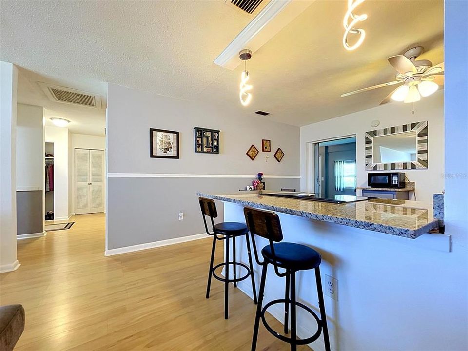 For Sale: $255,000 (2 beds, 2 baths, 1384 Square Feet)