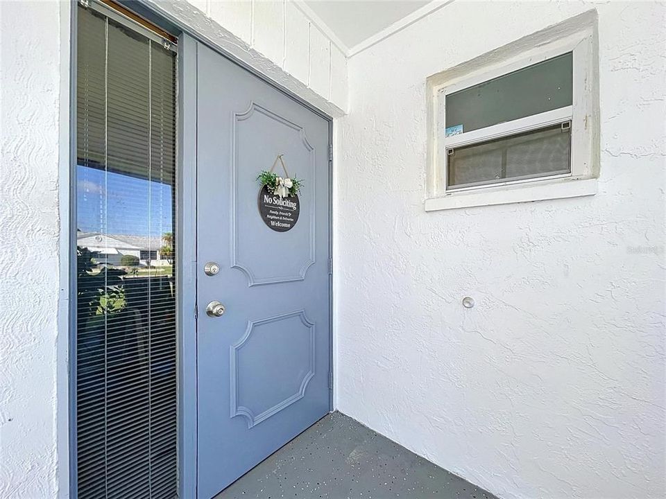 For Sale: $255,000 (2 beds, 2 baths, 1384 Square Feet)