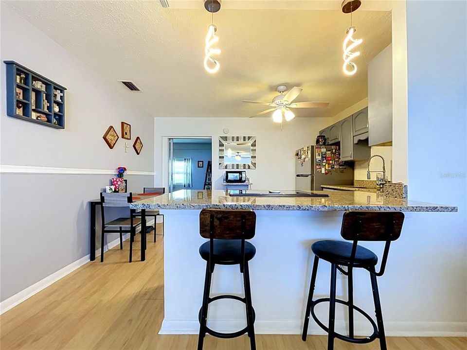 For Sale: $255,000 (2 beds, 2 baths, 1384 Square Feet)