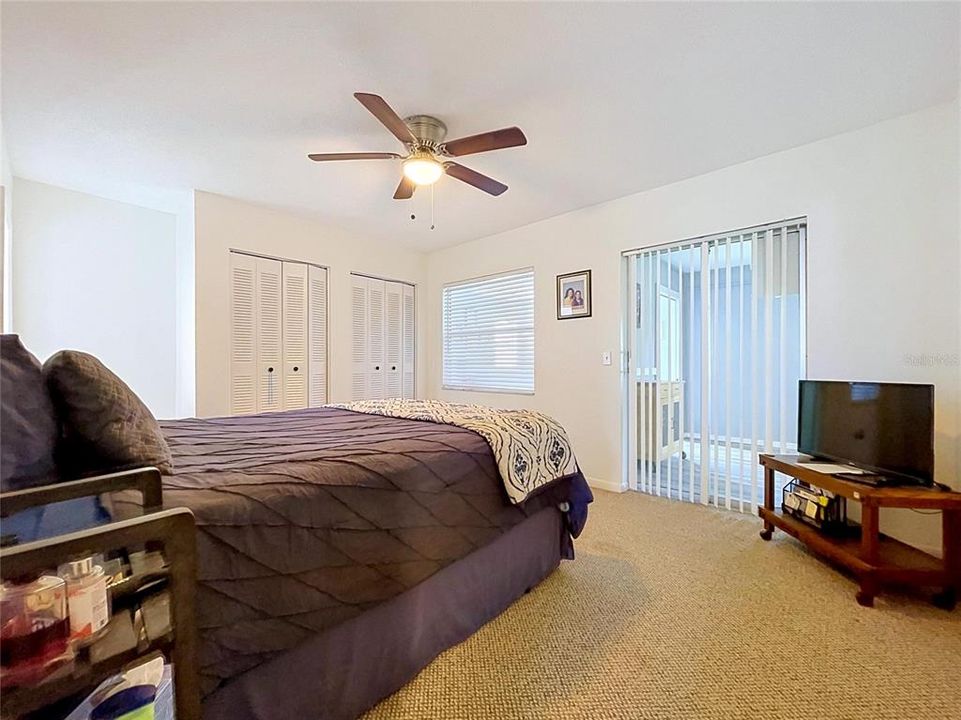 For Sale: $255,000 (2 beds, 2 baths, 1384 Square Feet)