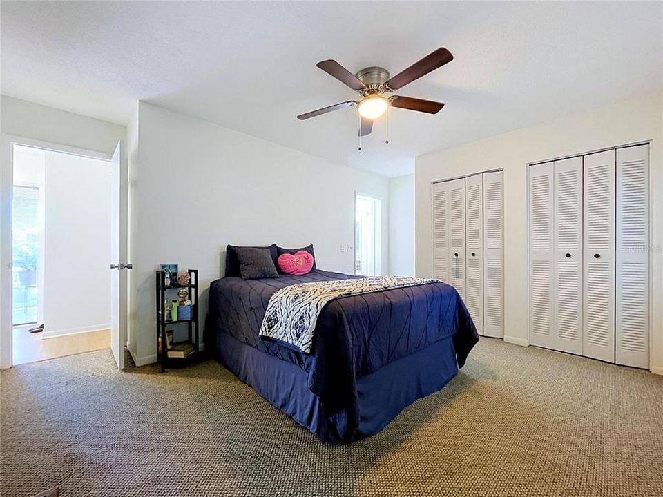 For Sale: $255,000 (2 beds, 2 baths, 1384 Square Feet)