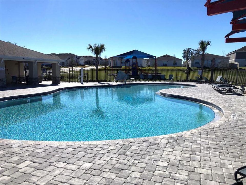 For Sale: $299,000 (3 beds, 2 baths, 1560 Square Feet)