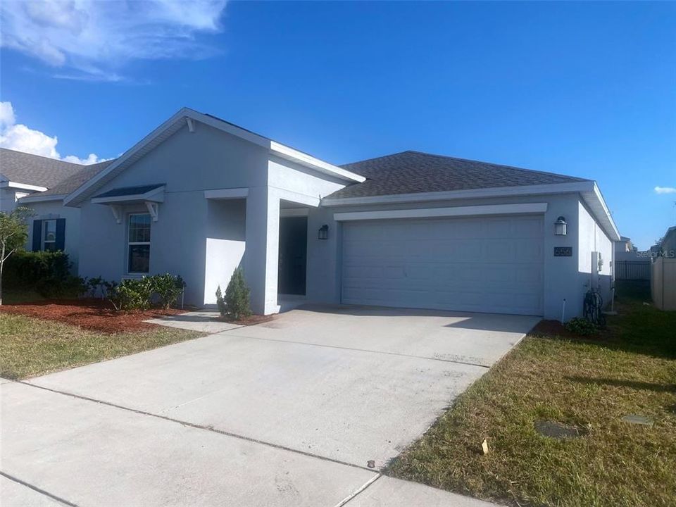 For Sale: $299,000 (3 beds, 2 baths, 1560 Square Feet)