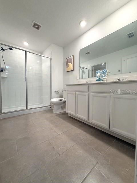 For Sale: $299,000 (3 beds, 2 baths, 1560 Square Feet)