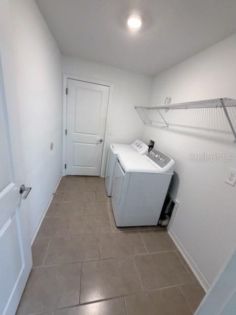 For Sale: $299,000 (3 beds, 2 baths, 1560 Square Feet)