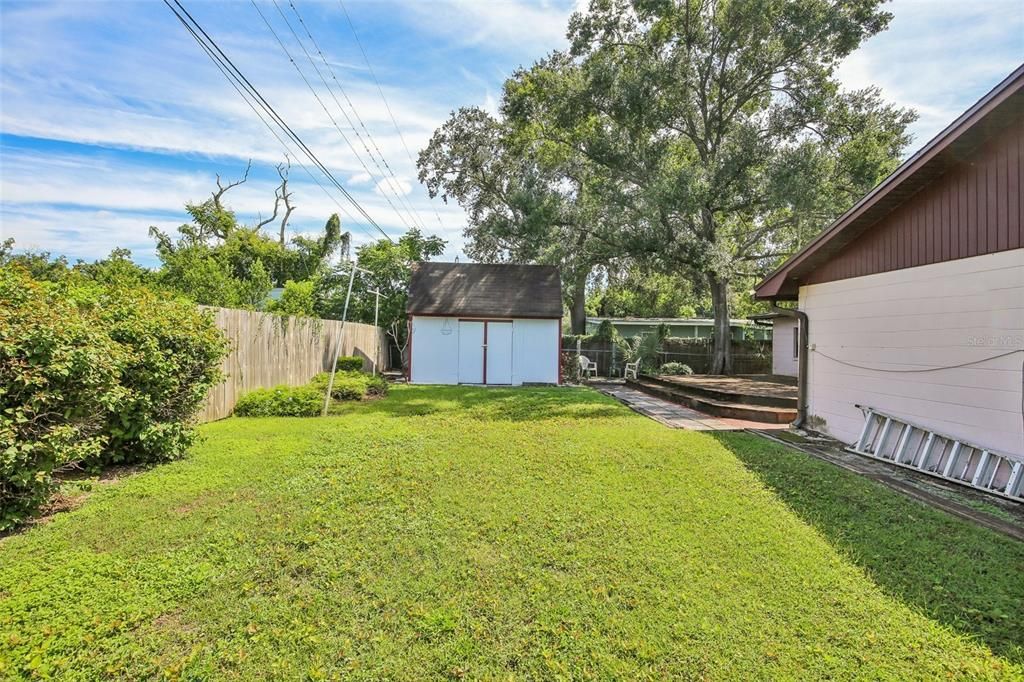 For Sale: $345,000 (4 beds, 2 baths, 1912 Square Feet)