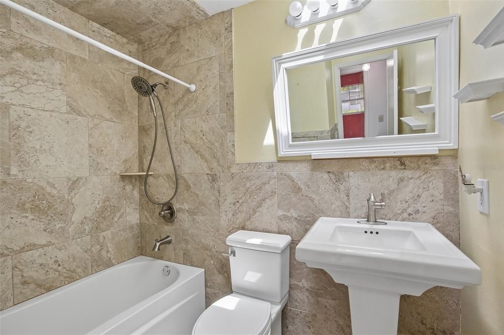 For Sale: $345,000 (4 beds, 2 baths, 1912 Square Feet)