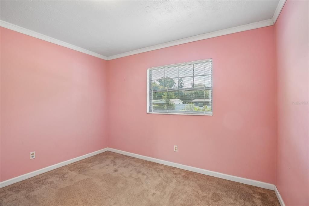 For Sale: $345,000 (4 beds, 2 baths, 1912 Square Feet)