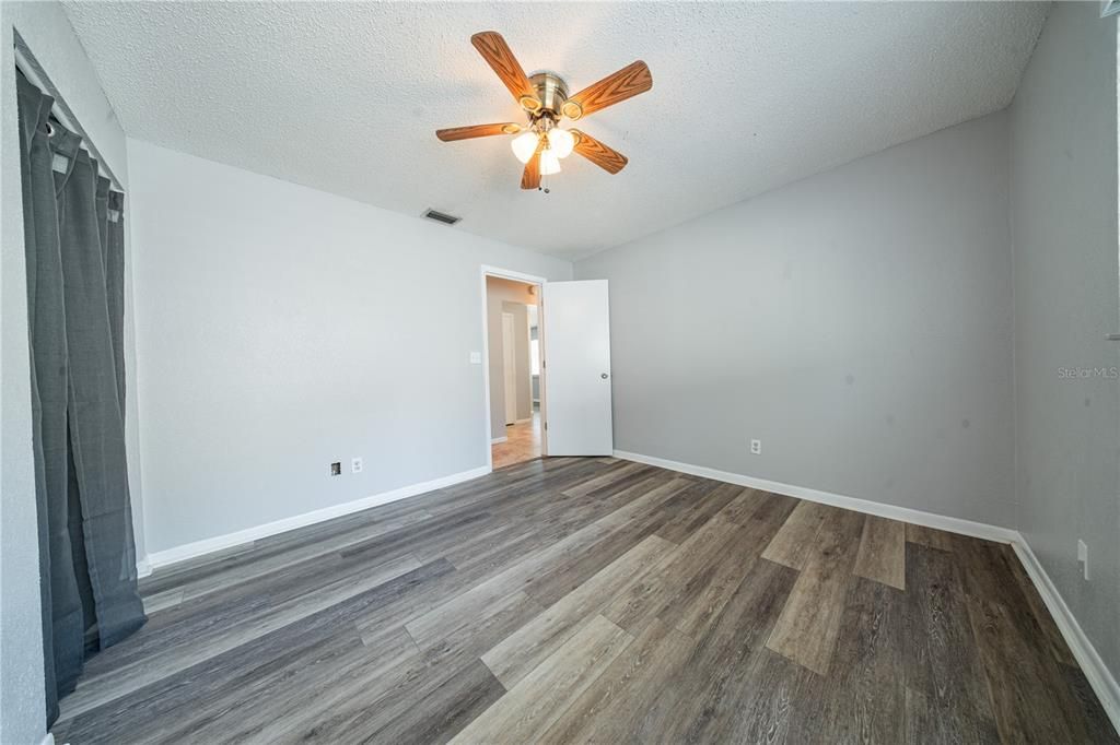 For Sale: $550,000 (4 beds, 2 baths, 2035 Square Feet)