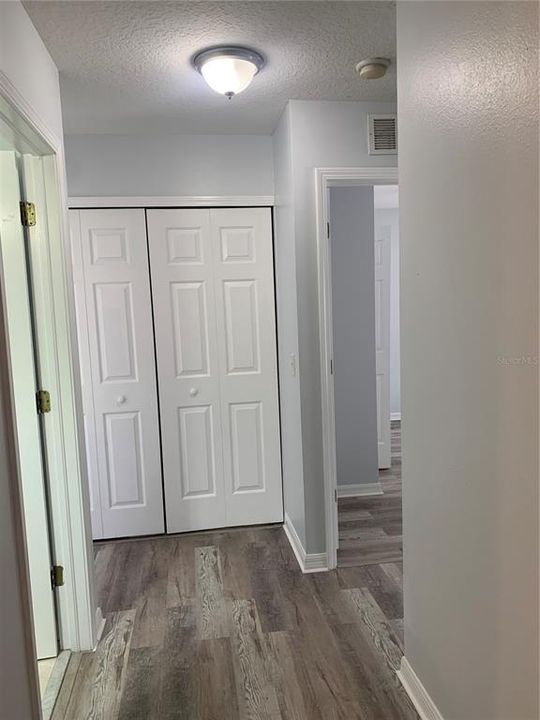 For Rent: $1,800 (3 beds, 2 baths, 1408 Square Feet)