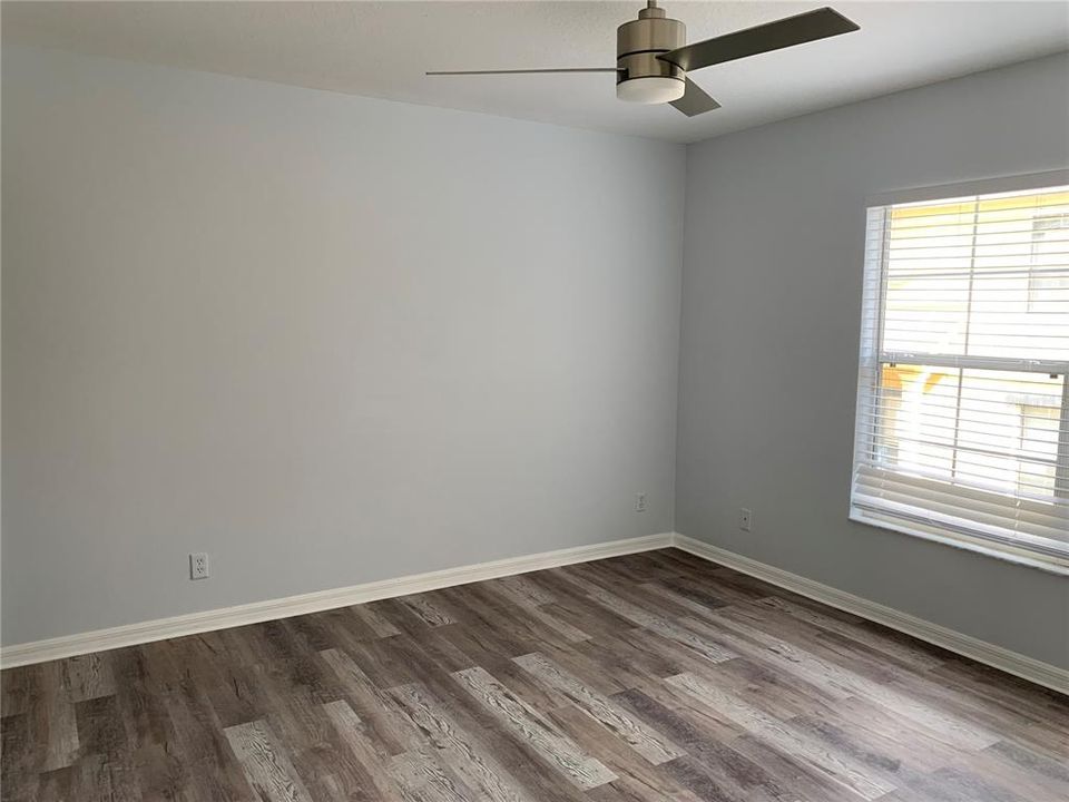 For Rent: $1,800 (3 beds, 2 baths, 1408 Square Feet)