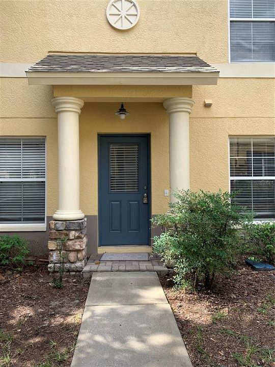 For Rent: $1,800 (3 beds, 2 baths, 1408 Square Feet)