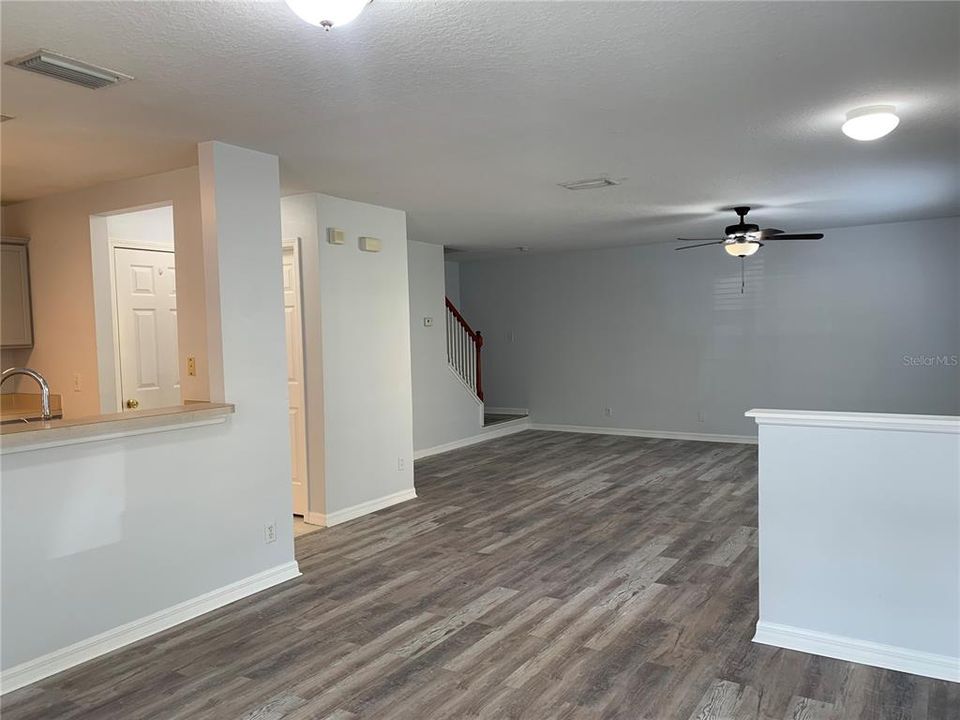 For Rent: $1,800 (3 beds, 2 baths, 1408 Square Feet)