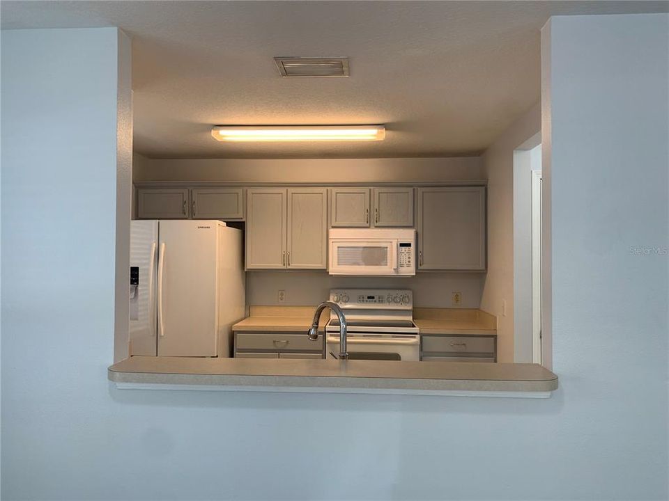 For Rent: $1,800 (3 beds, 2 baths, 1408 Square Feet)