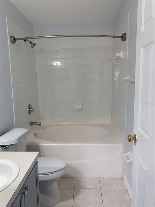 For Rent: $1,800 (3 beds, 2 baths, 1408 Square Feet)