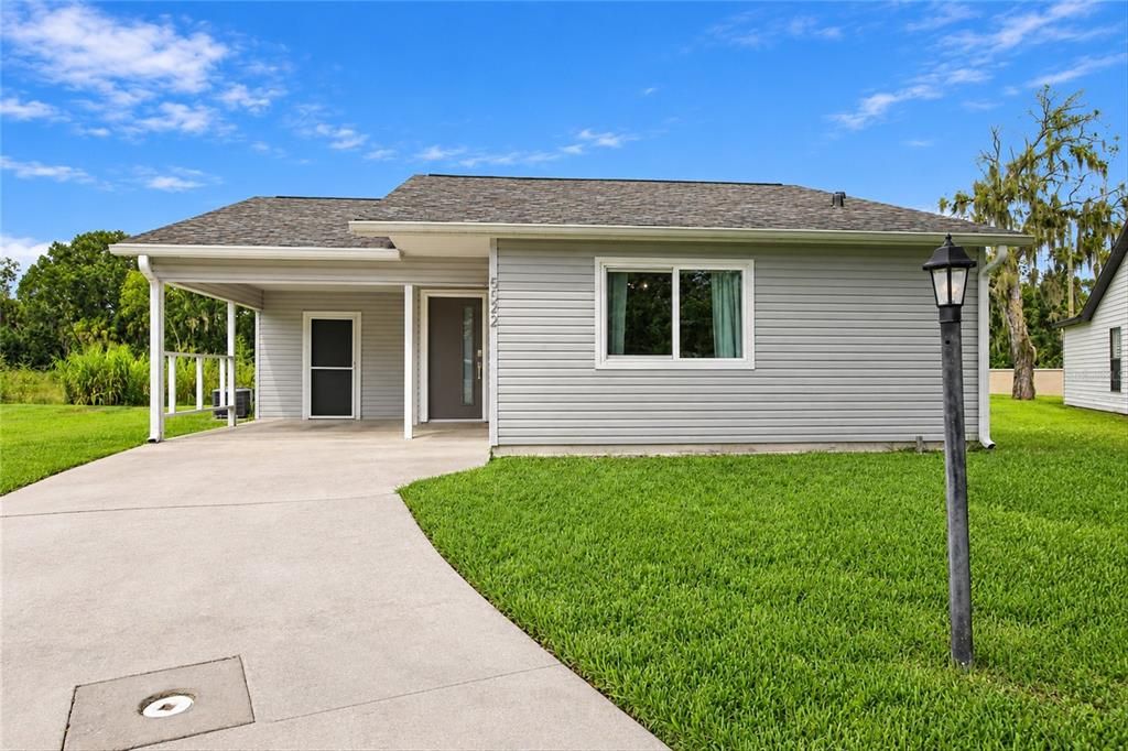 For Sale: $249,900 (2 beds, 2 baths, 1008 Square Feet)