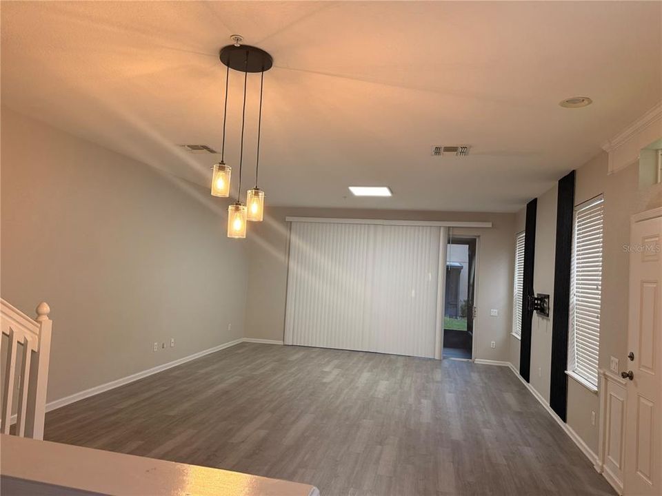 В аренду: $2,500 (3 спален, 2 ванн, 1665 Квадратных фут)