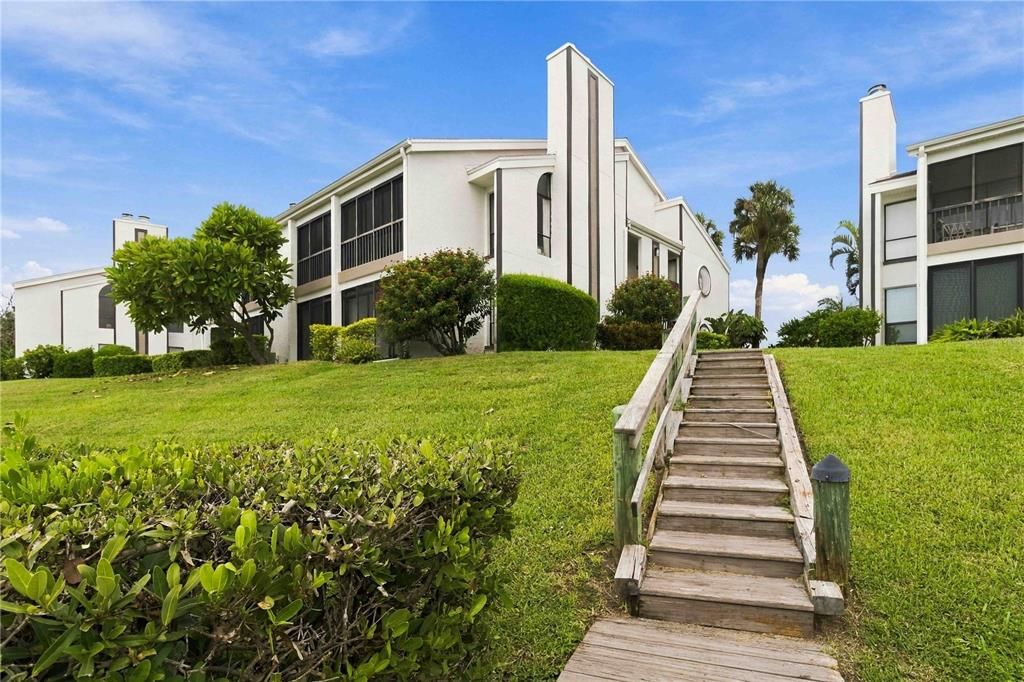 En Venta: $325,000 (2 camas, 2 baños, 1561 Pies cuadrados)