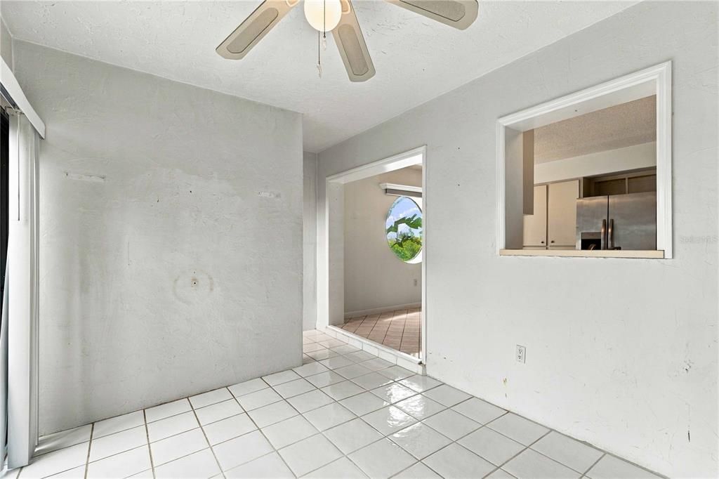 En Venta: $325,000 (2 camas, 2 baños, 1561 Pies cuadrados)
