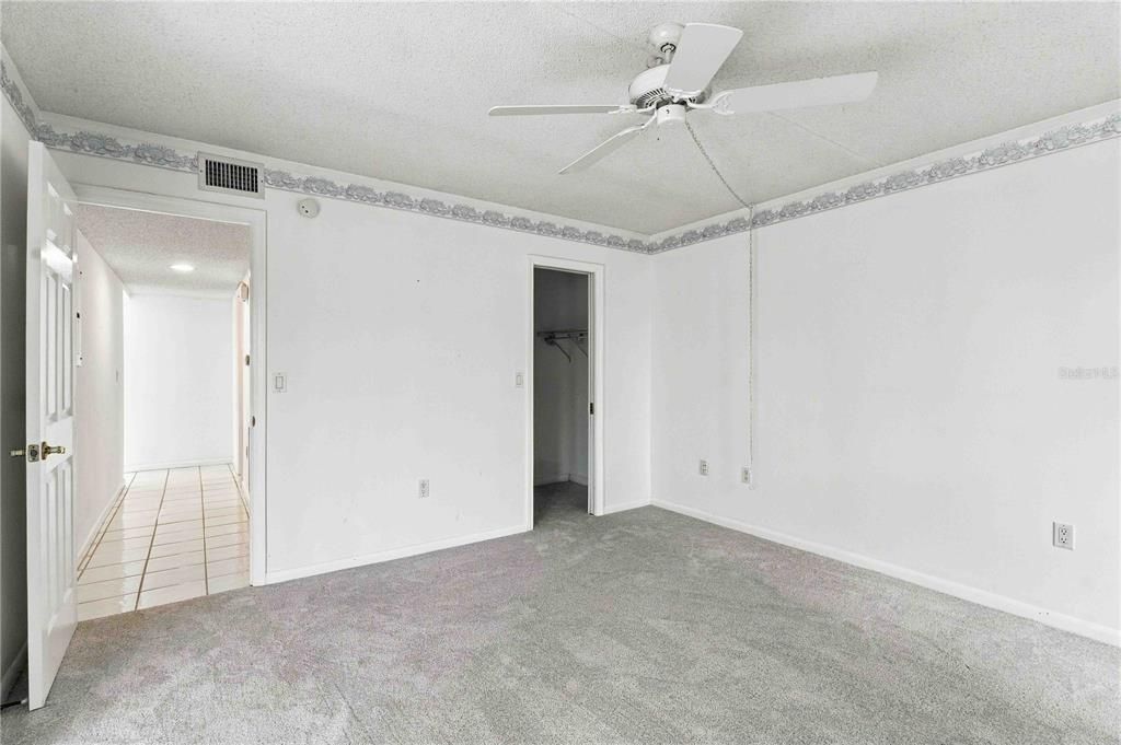 En Venta: $325,000 (2 camas, 2 baños, 1561 Pies cuadrados)