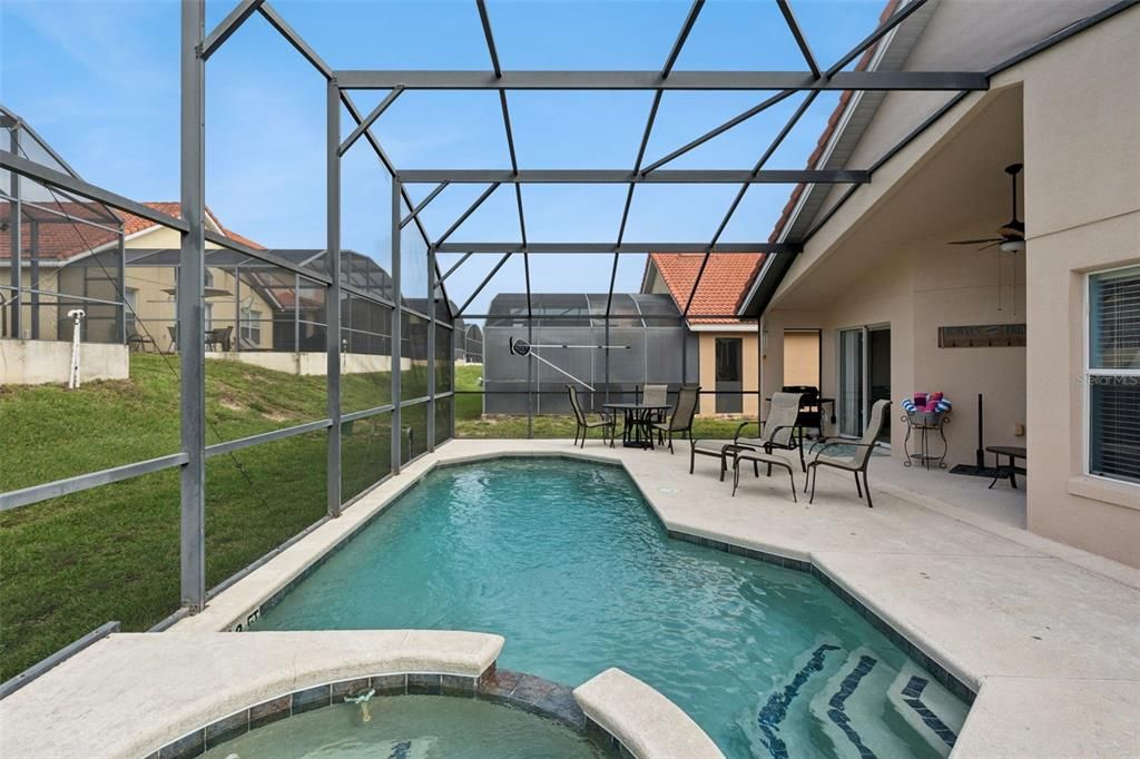 For Sale: $355,500 (4 beds, 3 baths, 1542 Square Feet)
