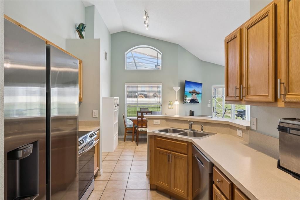 For Sale: $355,500 (4 beds, 3 baths, 1542 Square Feet)