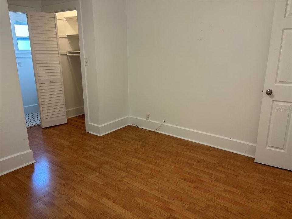 For Rent: $2,475 (2 beds, 1 baths, 728 Square Feet)