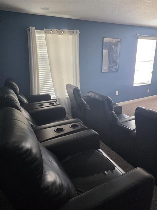 For Sale: $648,000 (8 beds, 5 baths, 3909 Square Feet)