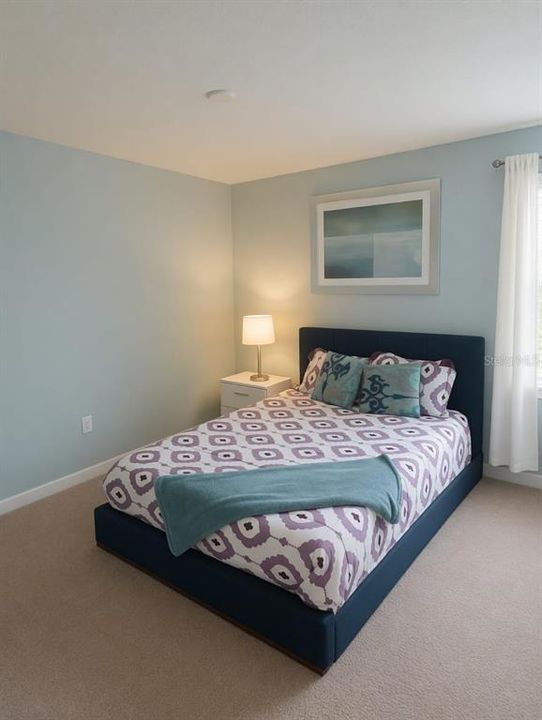 For Sale: $648,000 (8 beds, 5 baths, 3909 Square Feet)