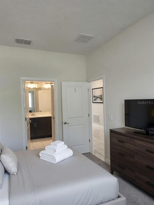 For Sale: $648,000 (8 beds, 5 baths, 3909 Square Feet)