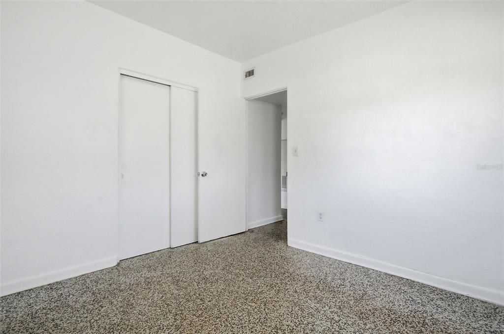 For Rent: $2,200 (3 beds, 2 baths, 1009 Square Feet)