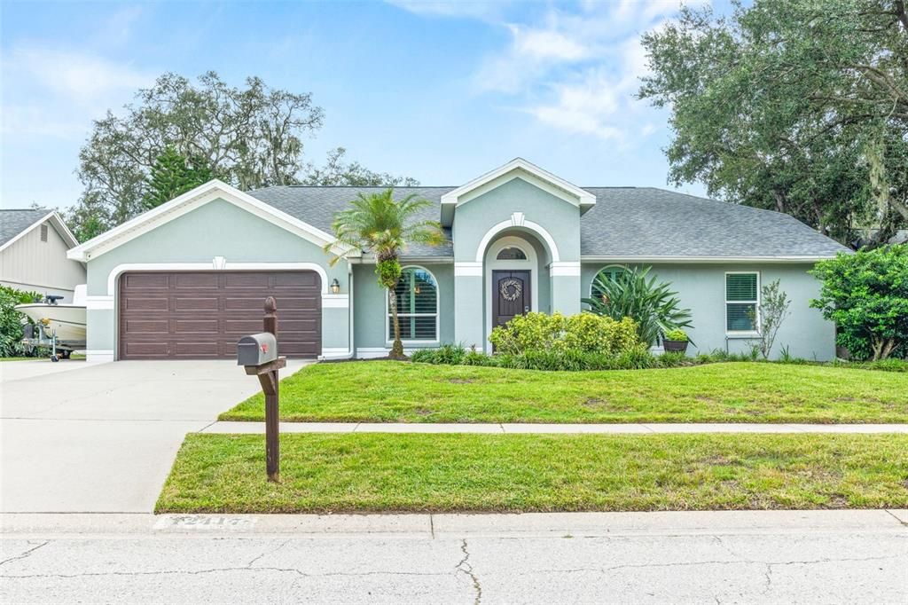 For Sale: $520,000 (4 beds, 3 baths, 2400 Square Feet)