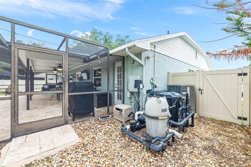For Sale: $520,000 (4 beds, 3 baths, 2400 Square Feet)