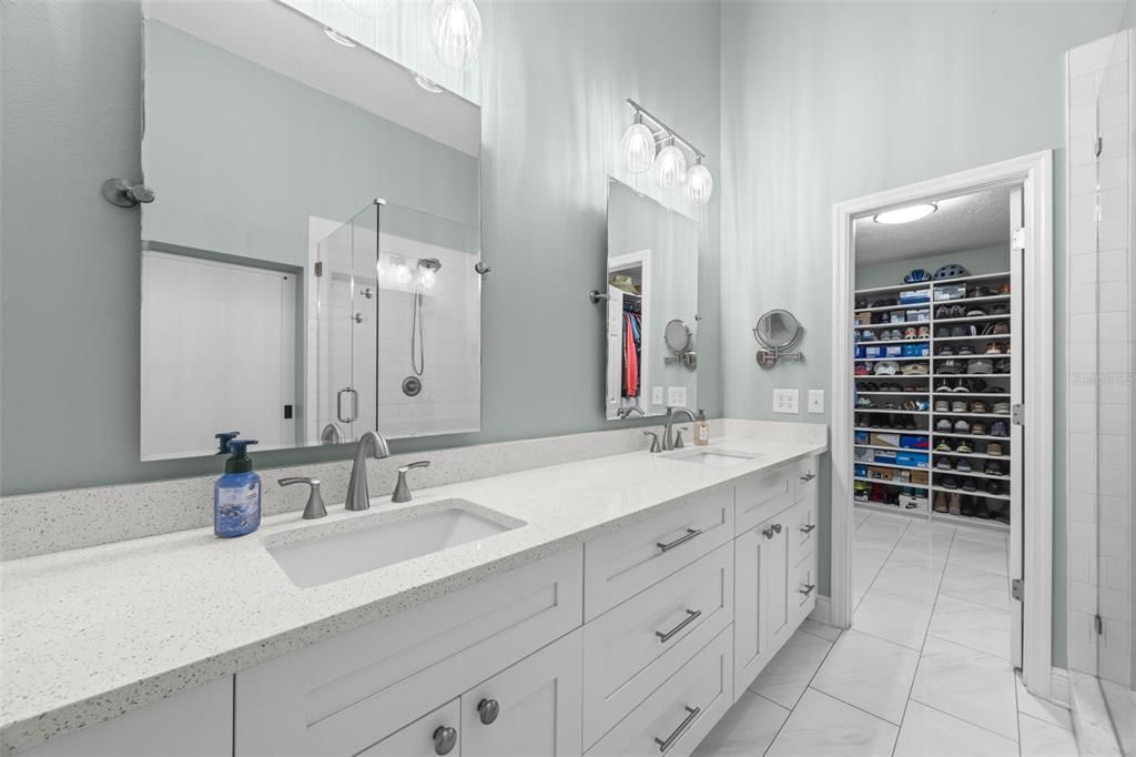 For Sale: $520,000 (4 beds, 3 baths, 2400 Square Feet)
