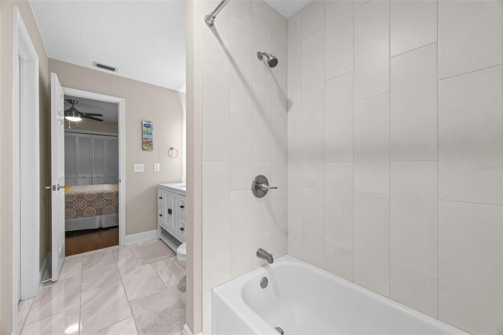 For Sale: $520,000 (4 beds, 3 baths, 2400 Square Feet)