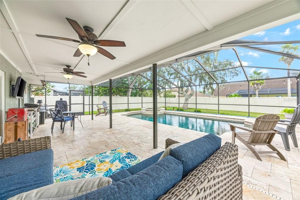 For Sale: $520,000 (4 beds, 3 baths, 2400 Square Feet)
