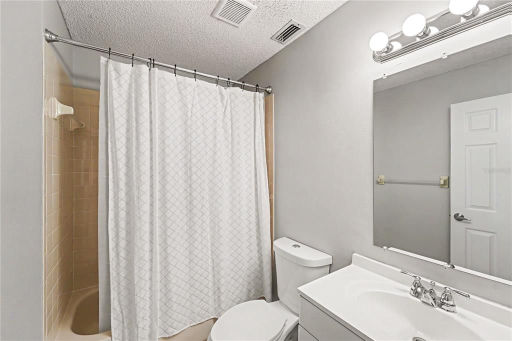 En Venta: $150,000 (2 camas, 2 baños, 1025 Pies cuadrados)