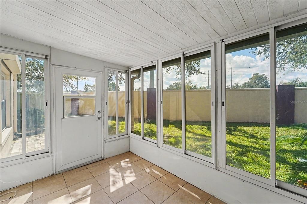En Venta: $150,000 (2 camas, 2 baños, 1025 Pies cuadrados)
