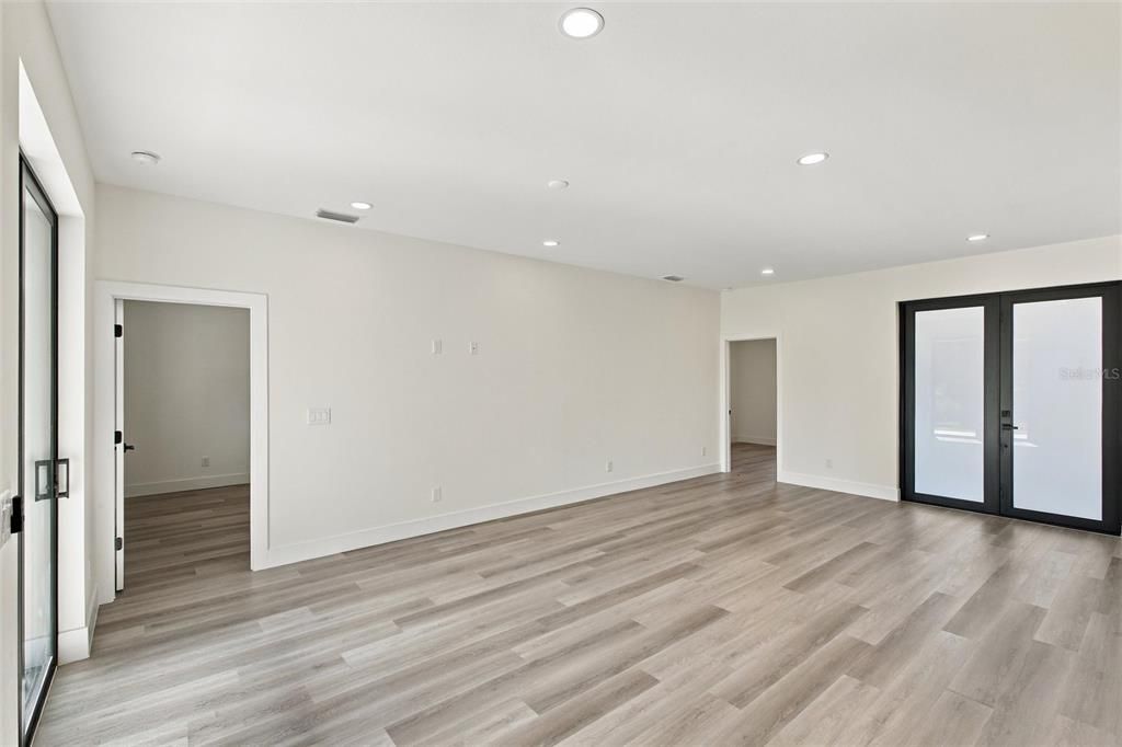 En Venta: $369,000 (3 camas, 2 baños, 1725 Pies cuadrados)