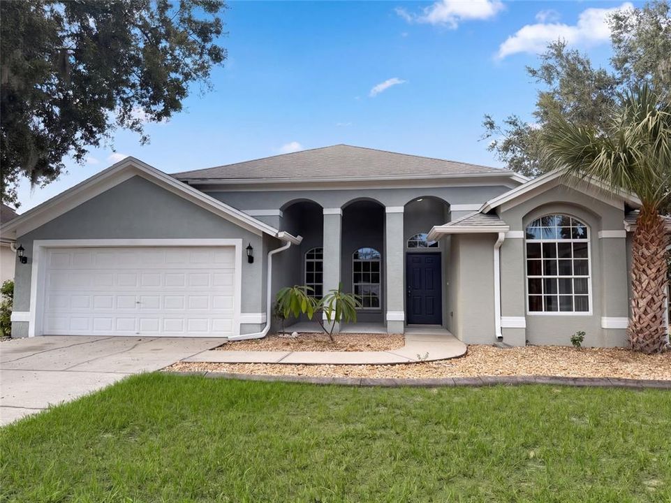 En Venta: $368,000 (4 camas, 2 baños, 1977 Pies cuadrados)