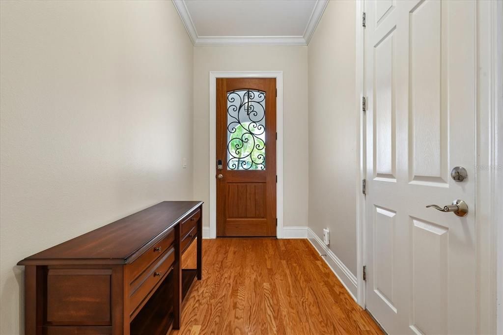 For Sale: $809,000 (3 beds, 2 baths, 2266 Square Feet)