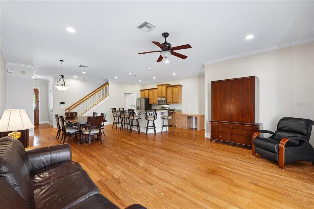 For Sale: $809,000 (3 beds, 2 baths, 2266 Square Feet)