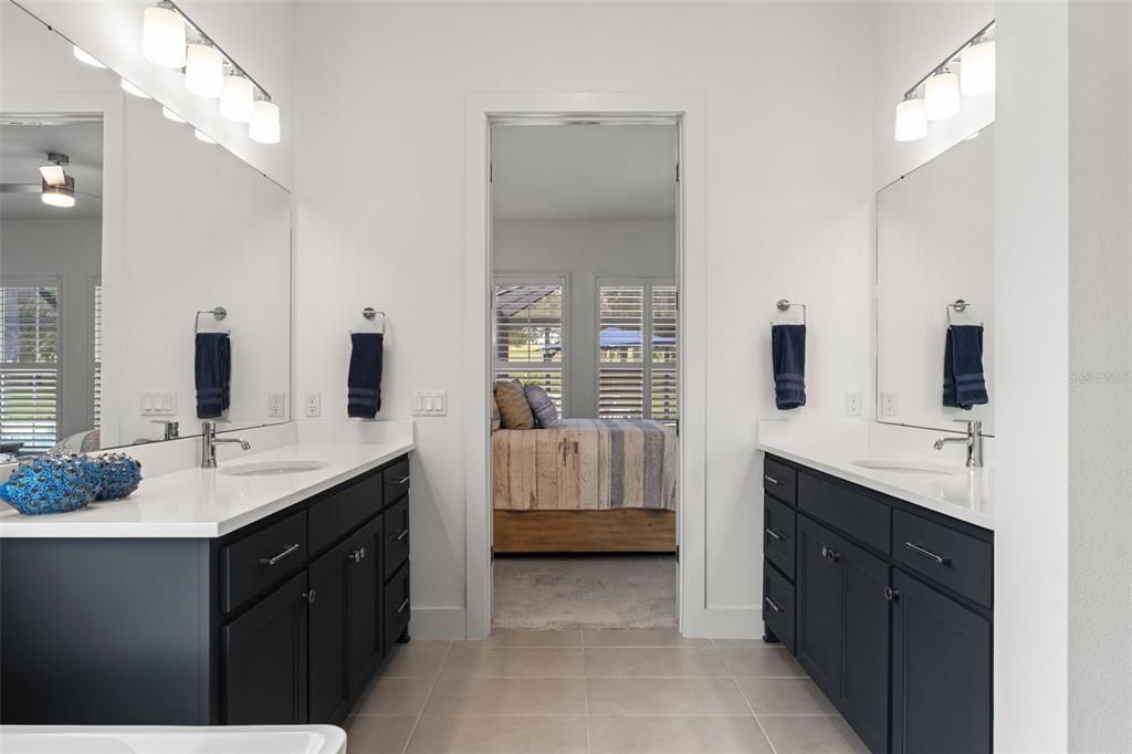 For Sale: $925,000 (4 beds, 3 baths, 3087 Square Feet)