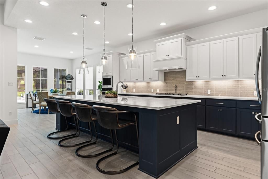 For Sale: $925,000 (4 beds, 3 baths, 3087 Square Feet)