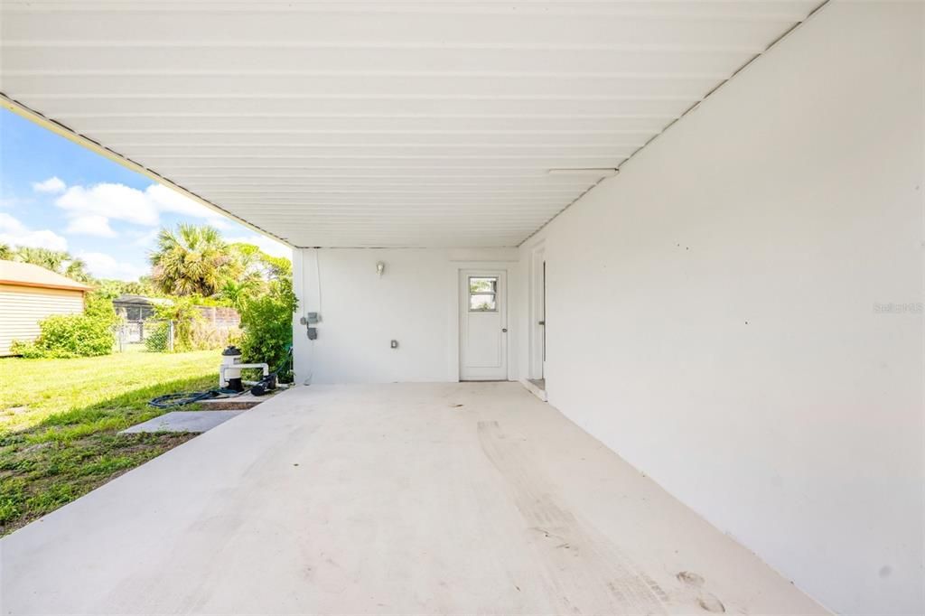 En Venta: $369,000 (2 camas, 2 baños, 931 Pies cuadrados)