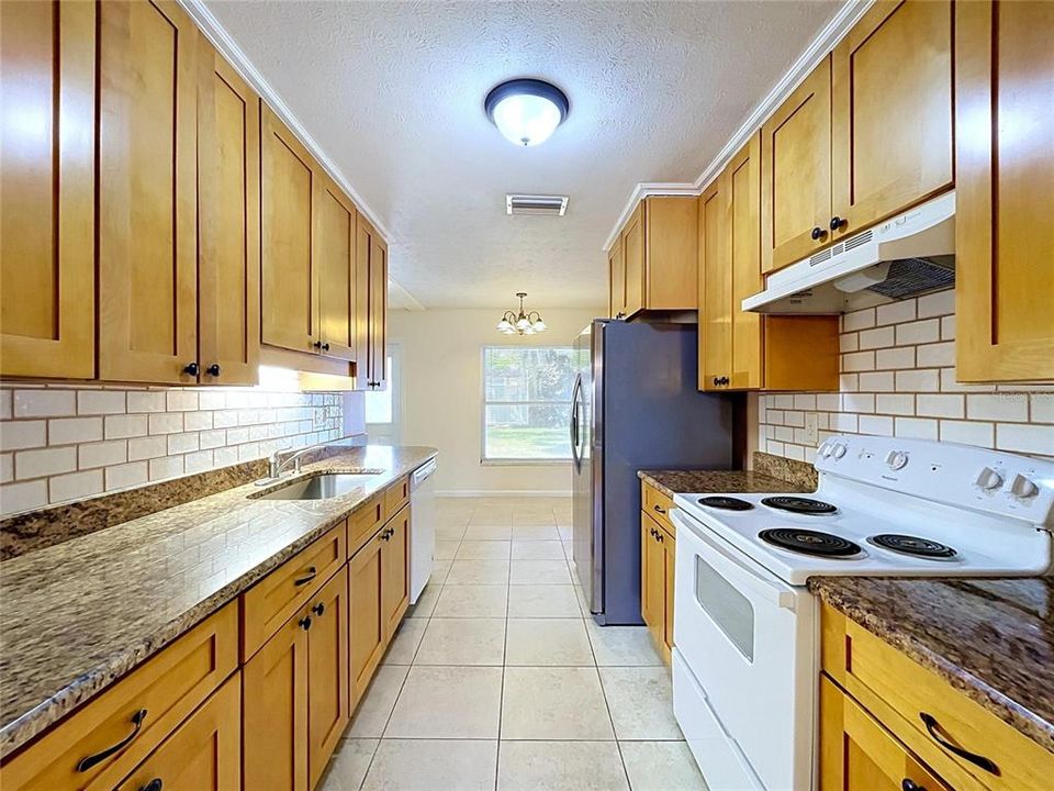 For Sale: $403,000 (4 beds, 2 baths, 1810 Square Feet)