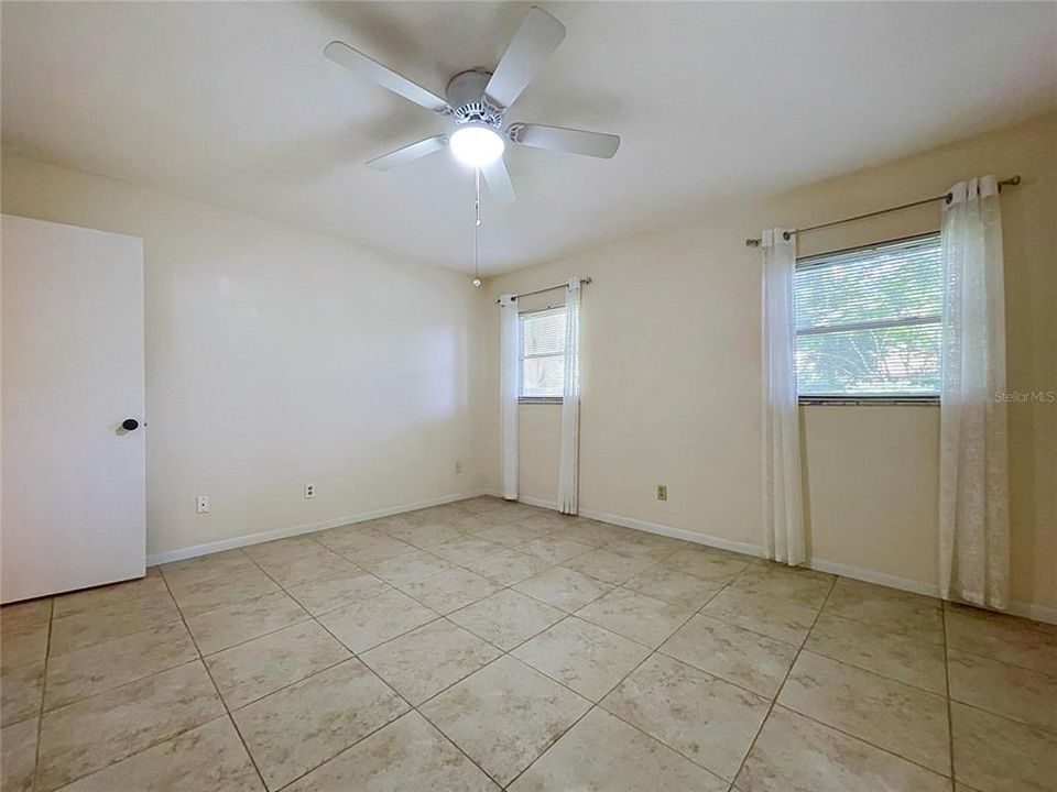For Sale: $403,000 (4 beds, 2 baths, 1810 Square Feet)