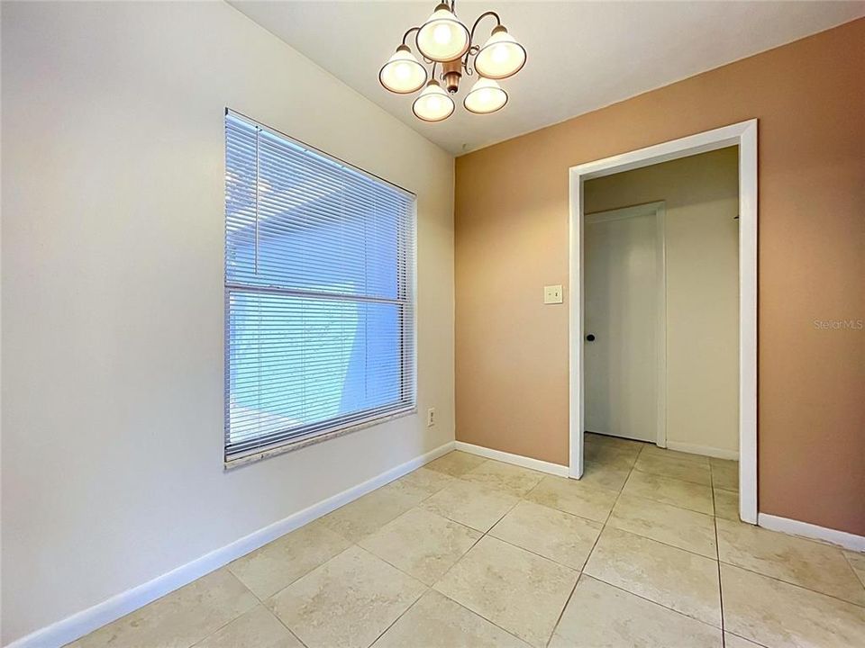 For Sale: $403,000 (4 beds, 2 baths, 1810 Square Feet)
